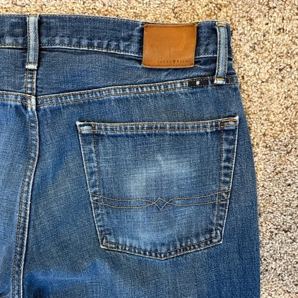 Lucky Brand Men's Medium Blue Straight Jeans - Picture 7 of 7